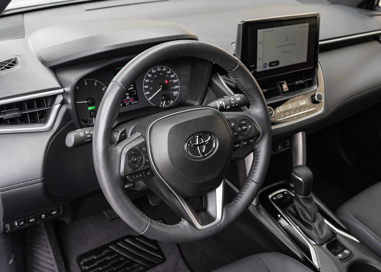 2023 Toyota COROLLA CROSS SE HYBRID