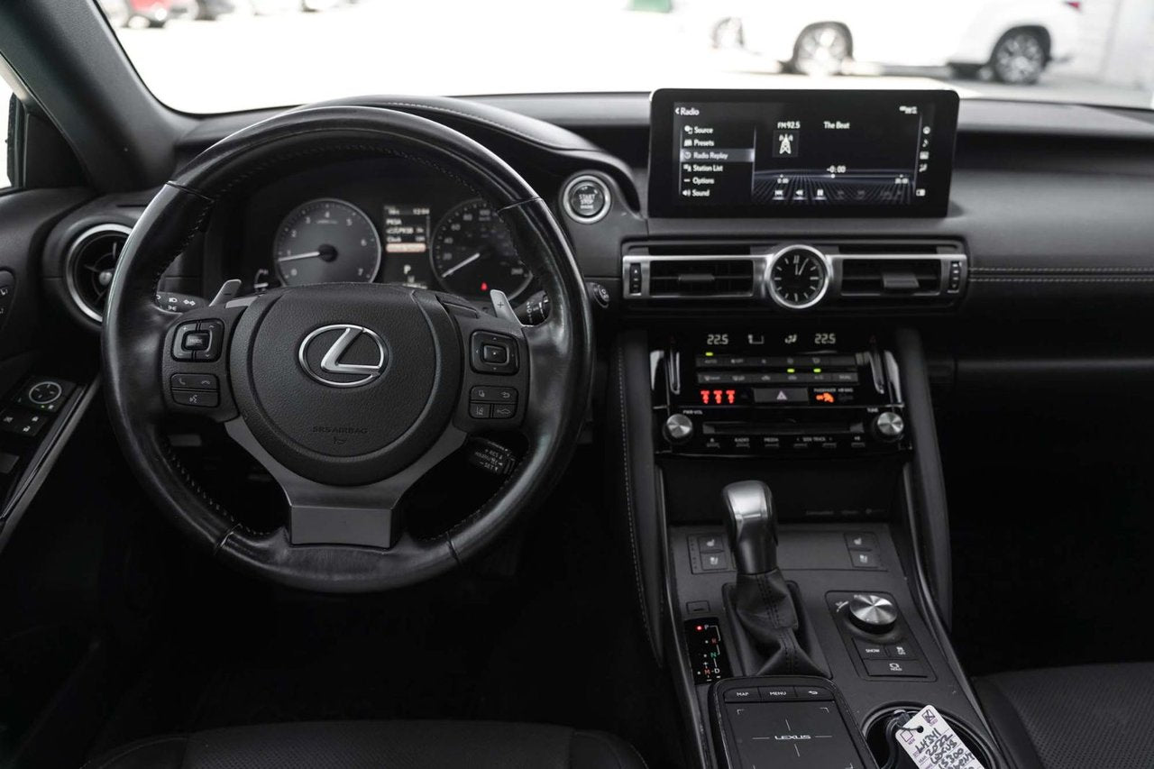 2022 Lexus IS 300 DEMO LUXURY AWD CUIR TOIT NAVI CARPLAY