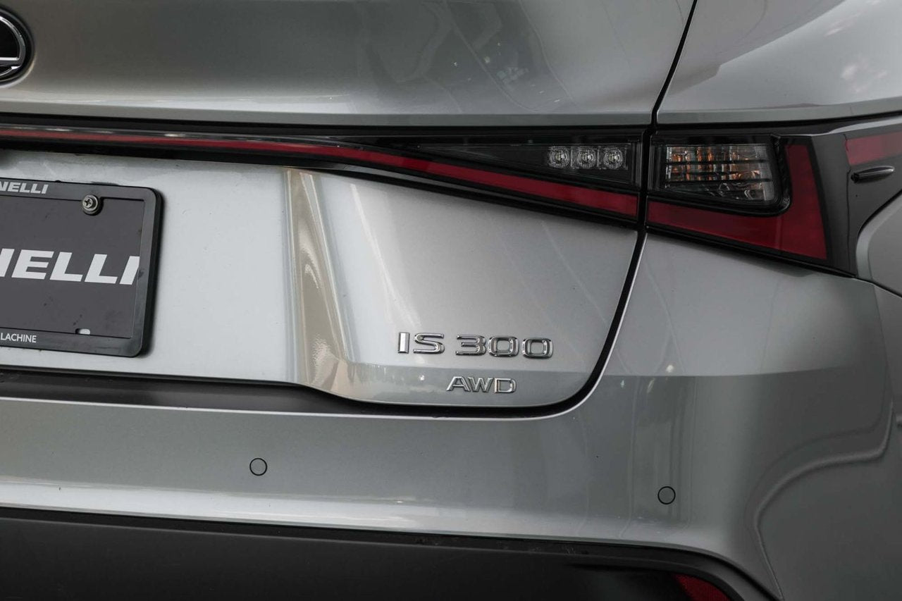 2022 Lexus IS 300 DEMO LUXURY AWD CUIR TOIT NAVI CARPLAY
