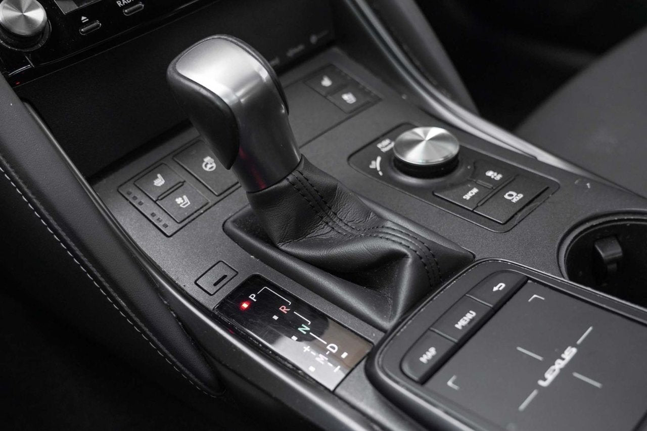 2022 Lexus IS 300 DEMO LUXURY AWD CUIR TOIT NAVI CARPLAY