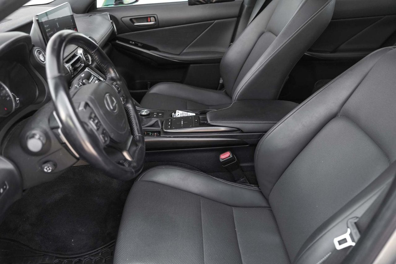 2022 Lexus IS 300 DEMO LUXURY AWD CUIR TOIT NAVI CARPLAY