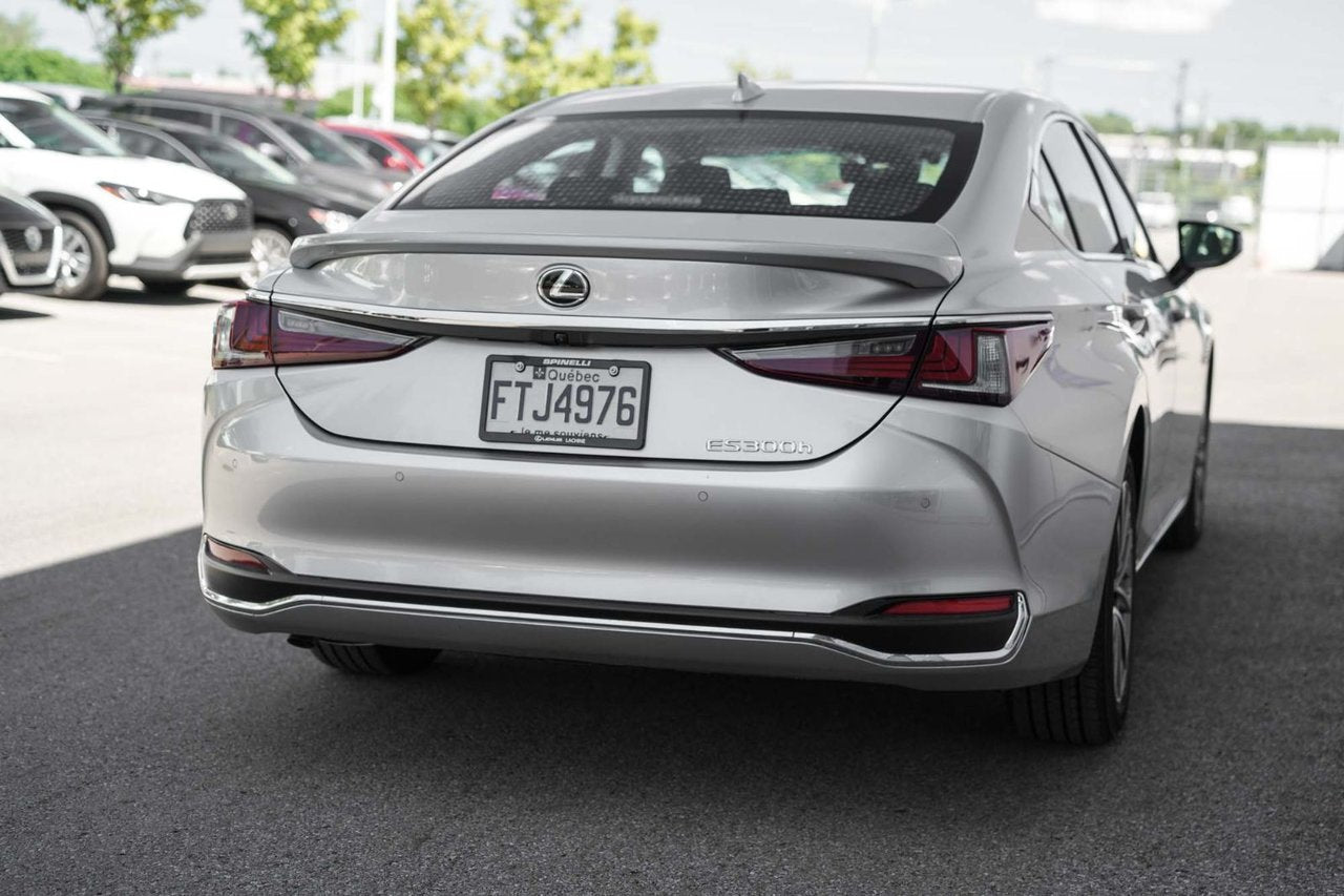 2025 Lexus ES HYBRID Premium