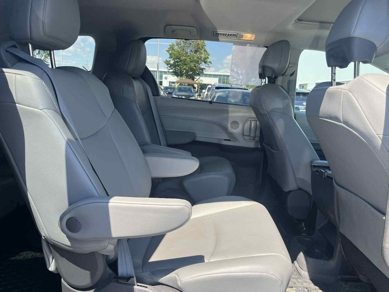 2021 Toyota Sienna XLE HYBRID AWD