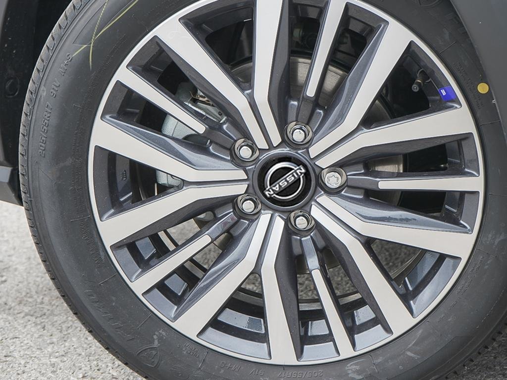 2025 Nissan Kicks Play SV