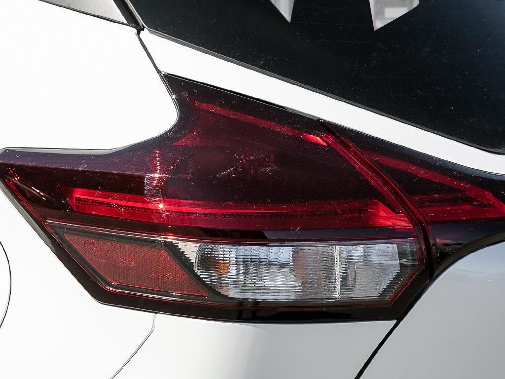 2025 Nissan Kicks Play SV