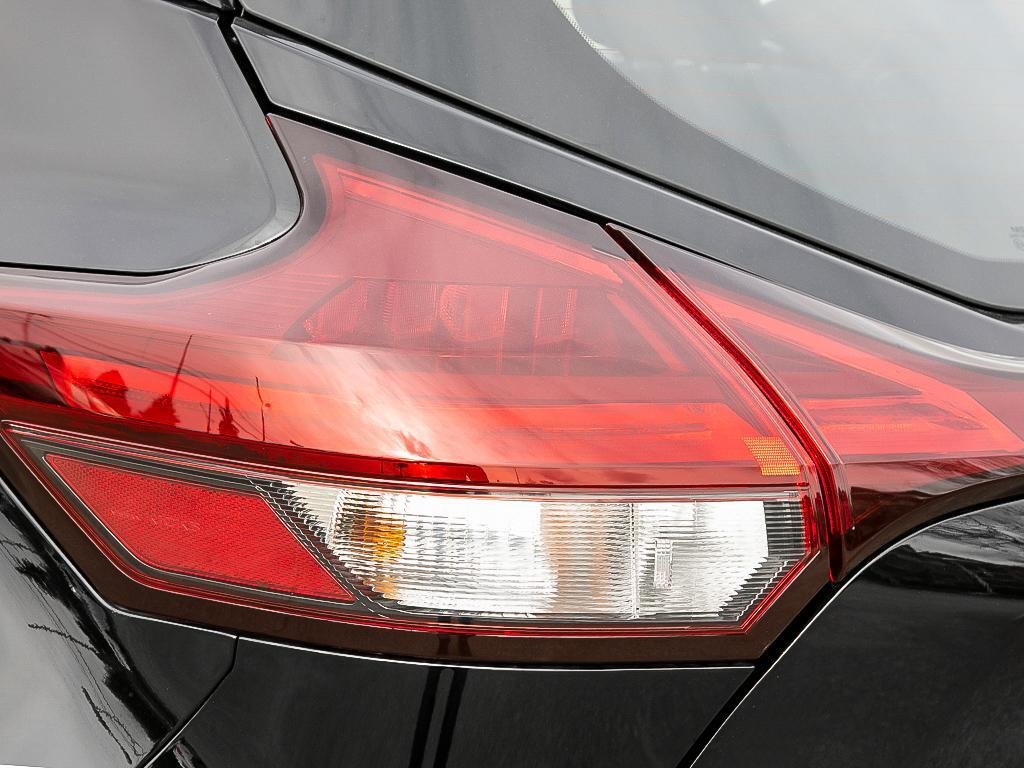 2025 Nissan Kicks Play SV