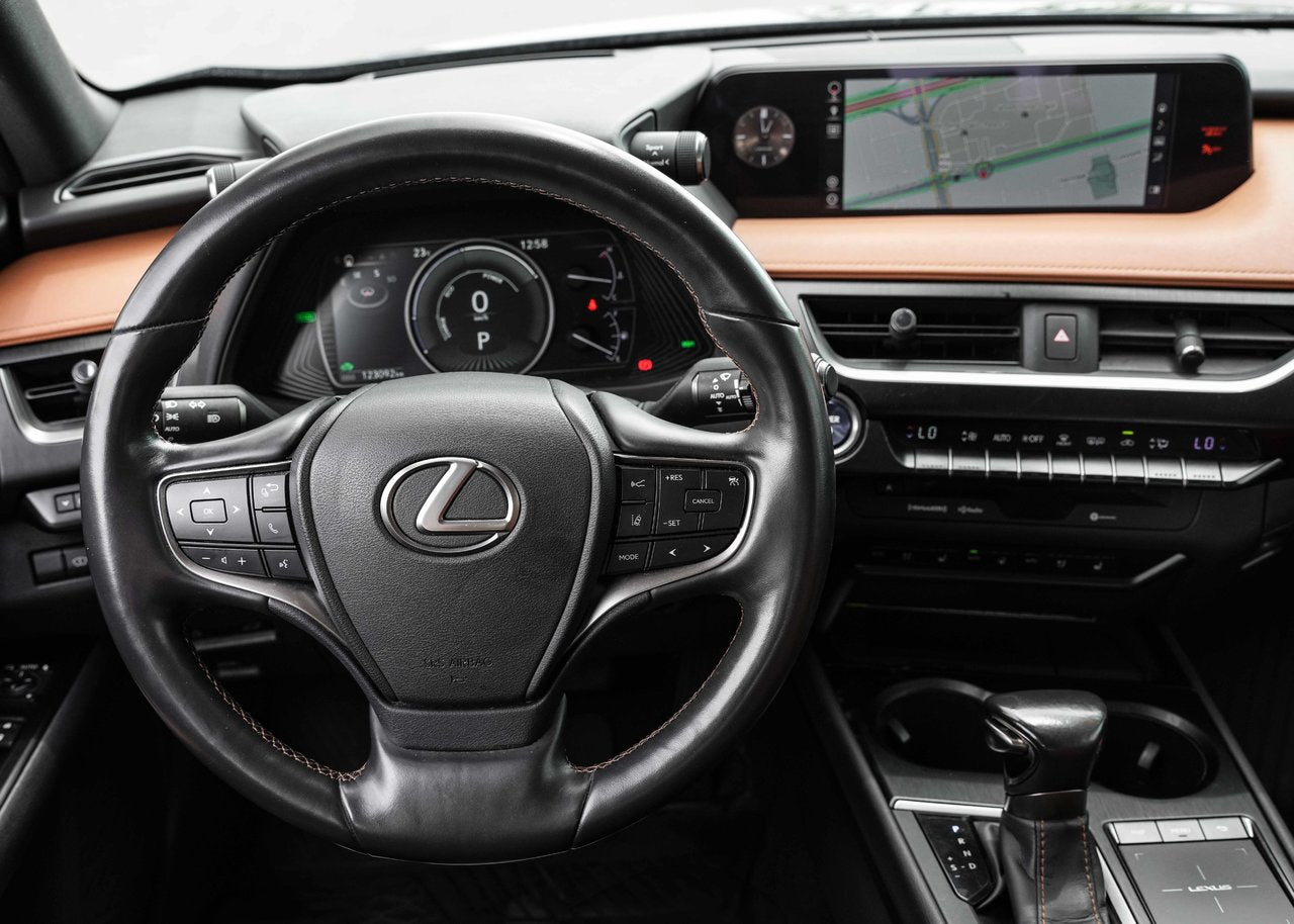 2019 Lexus UX 250h **LUXURY HYBRIDE AWD**