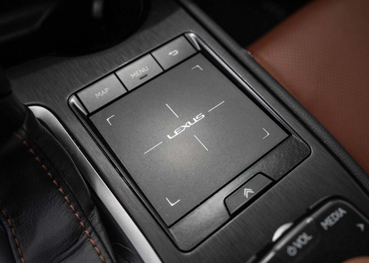 2019 Lexus UX 250h **LUXURY HYBRIDE AWD**