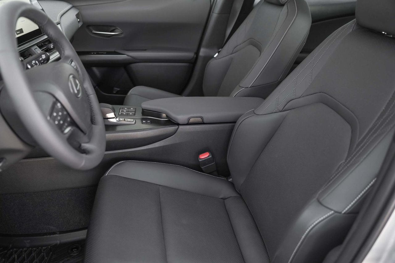 2025 Lexus UX UX 300h Premium