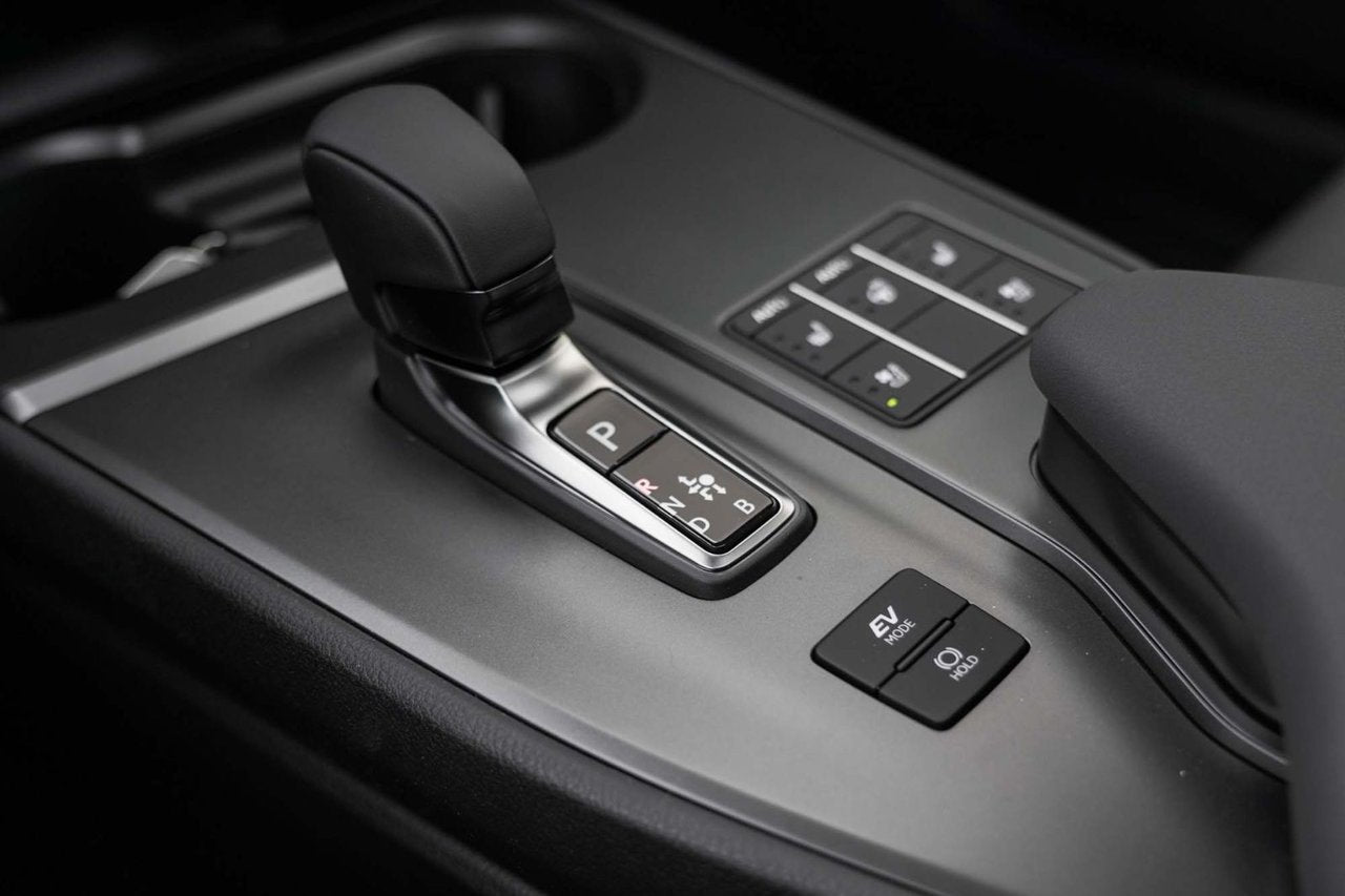 2025 Lexus UX UX 300h Premium