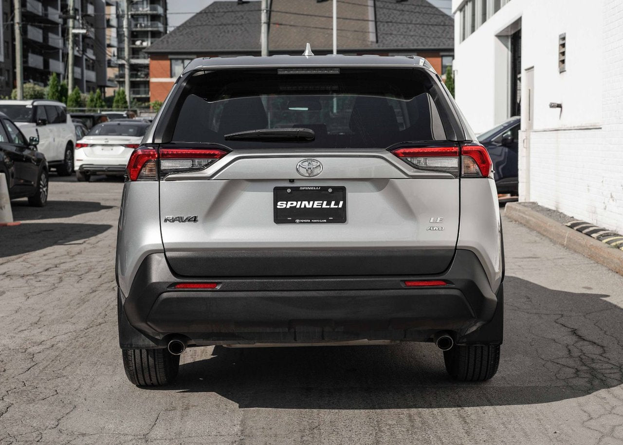 2022 Toyota RAV4 LE AWD