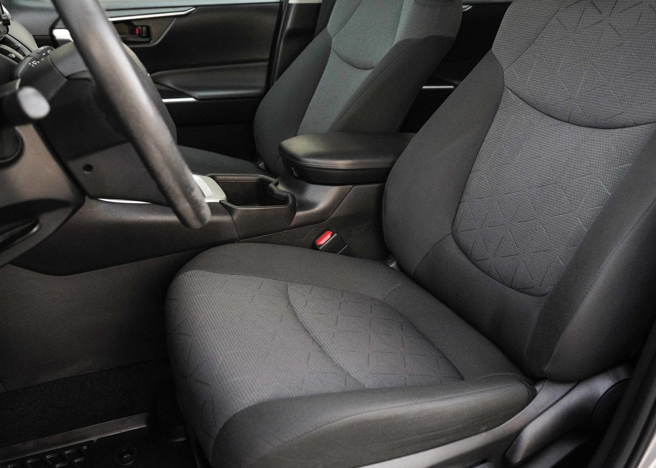 2022 Toyota RAV4 LE AWD