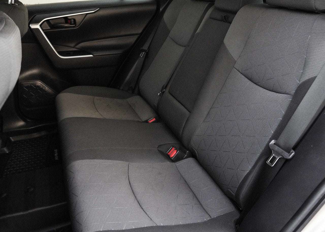 2022 Toyota RAV4 LE AWD