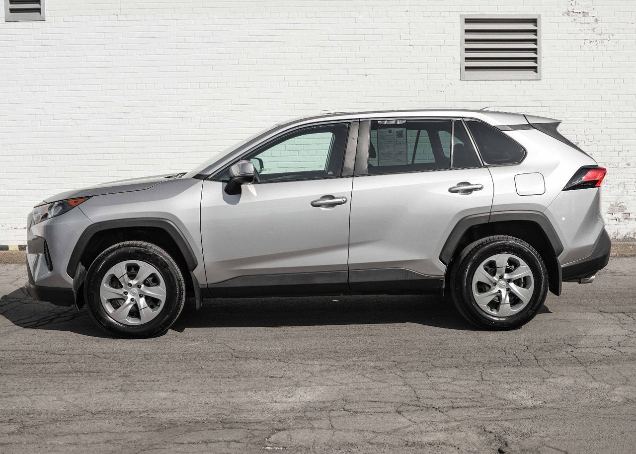 2022 Toyota RAV4 LE AWD