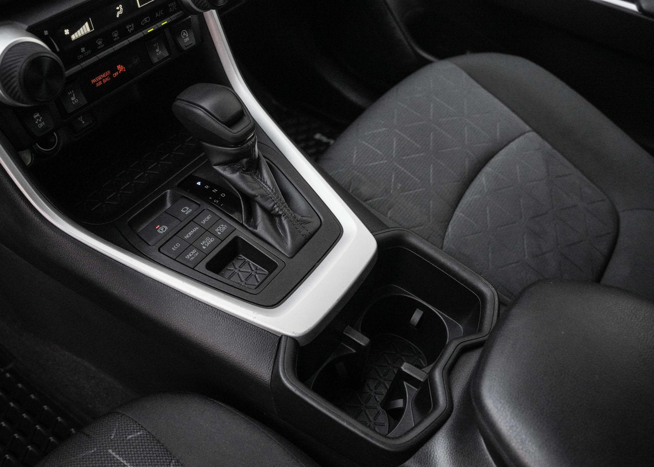 2022 Toyota RAV4 LE AWD