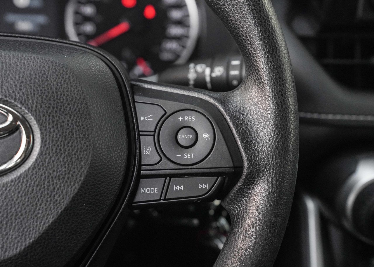 2022 Toyota RAV4 LE AWD