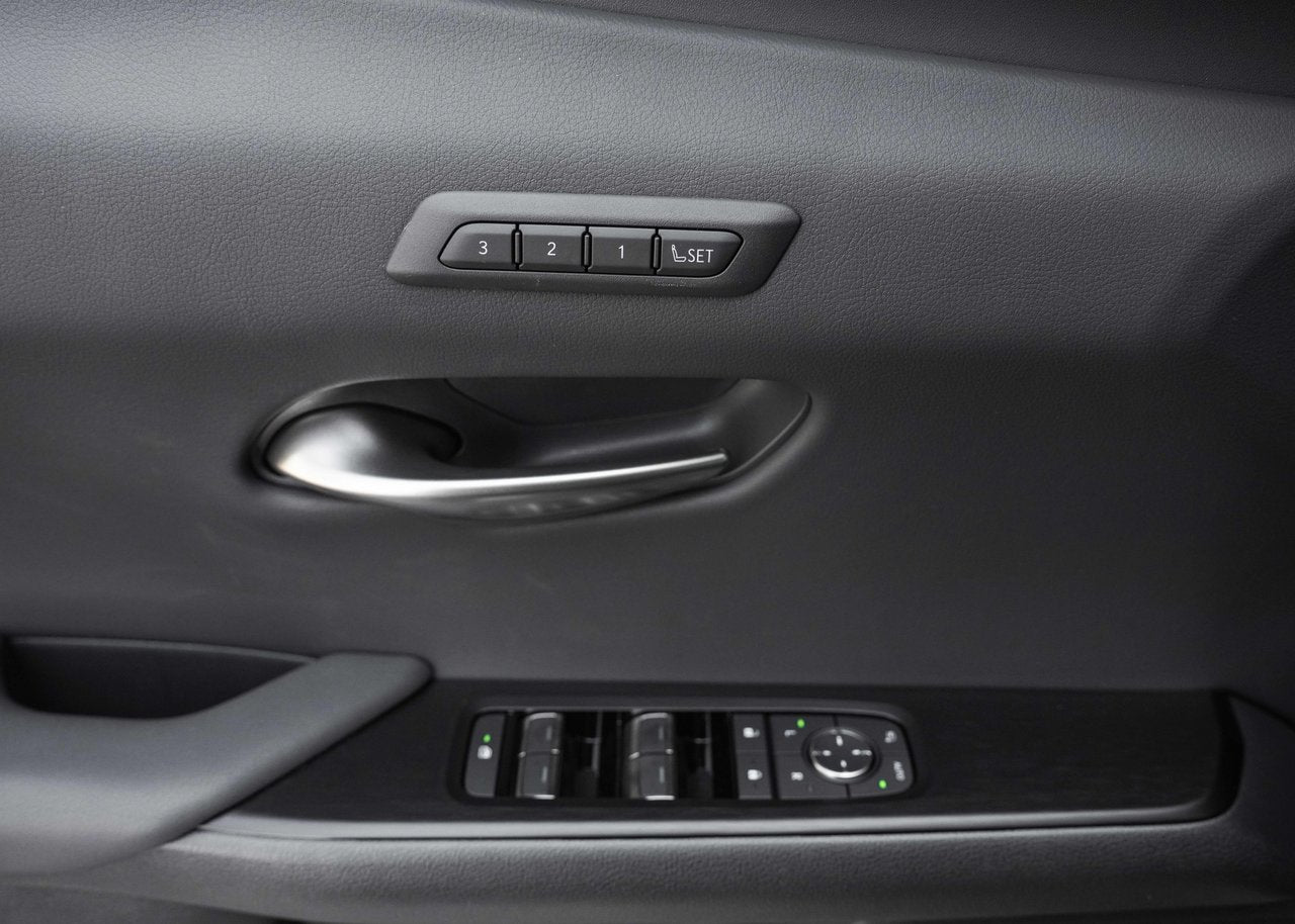 2025 Lexus UX HYBRID F SPORT