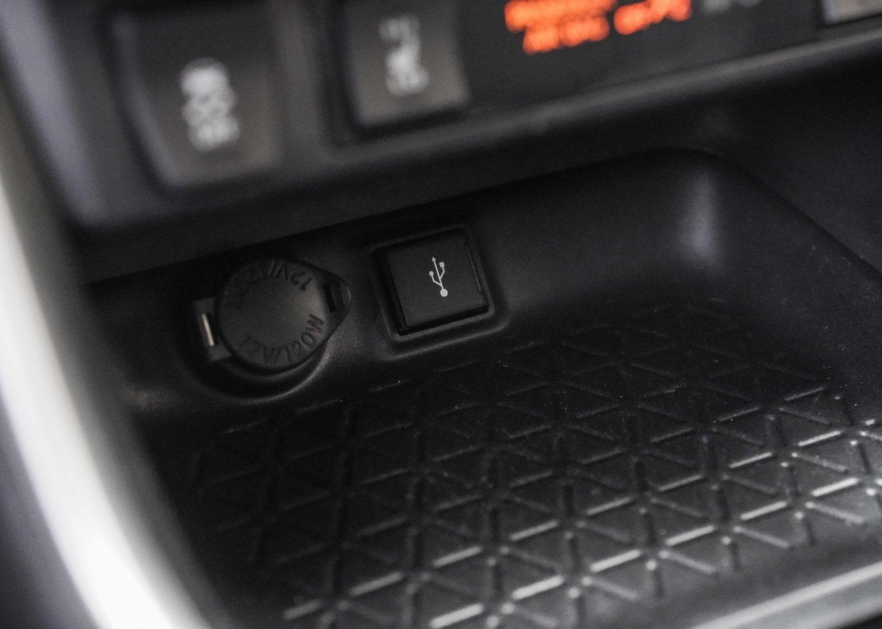 2020 Toyota RAV4 LE AWD