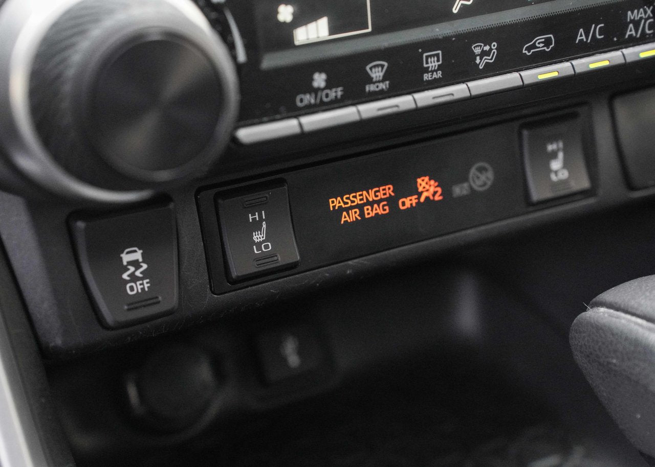 2020 Toyota RAV4 LE AWD