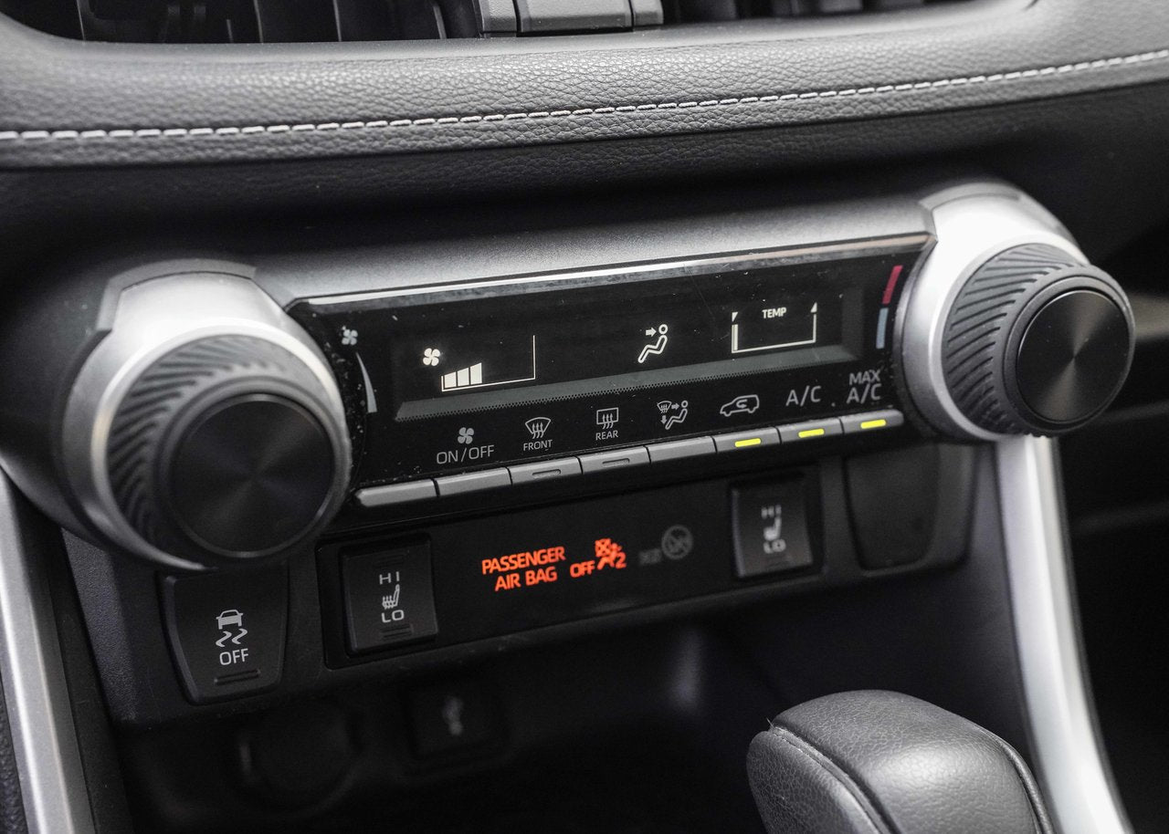 2020 Toyota RAV4 LE AWD