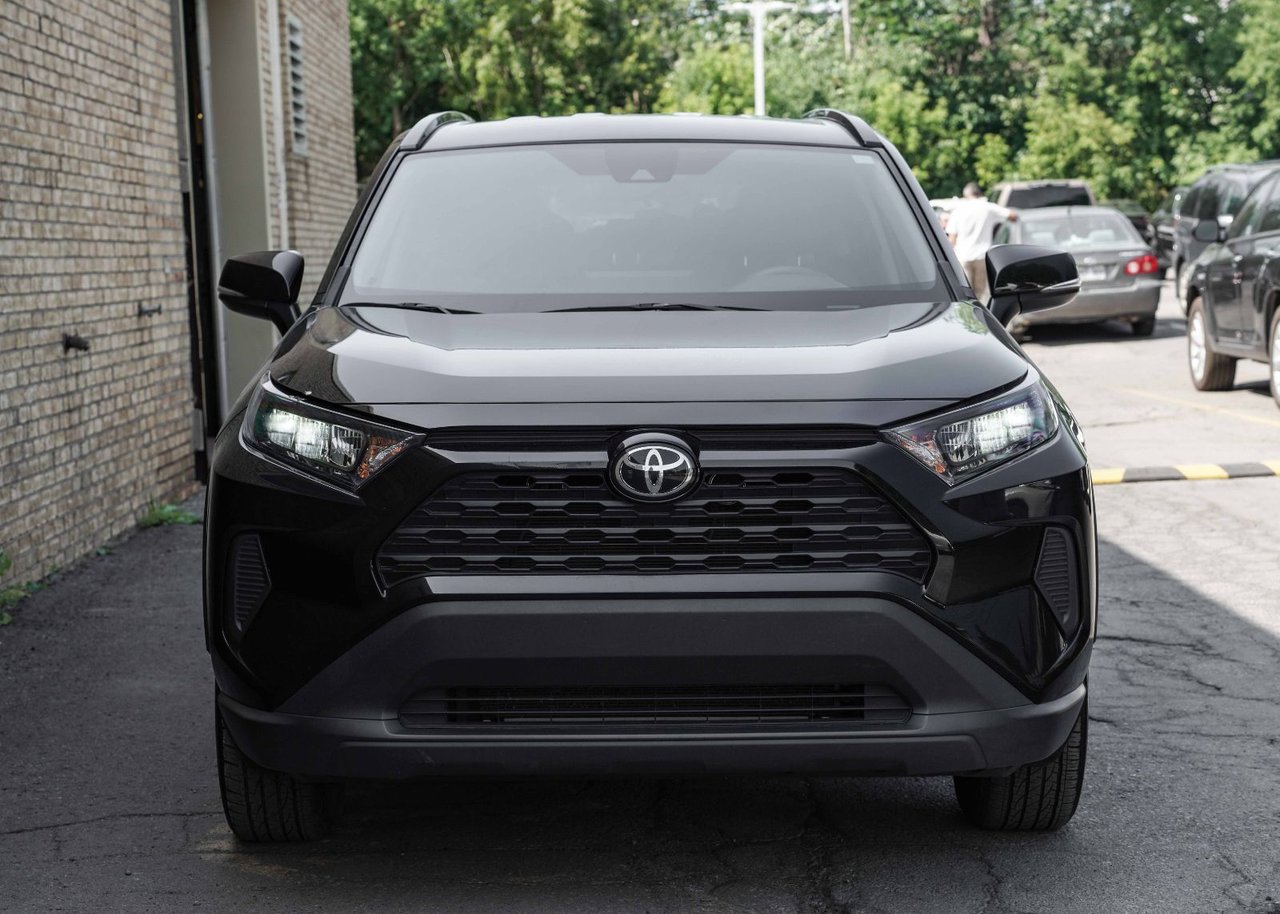 2020 Toyota RAV4 LE AWD