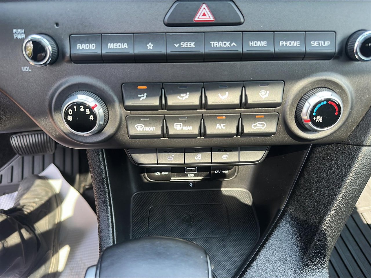 2022 Kia Sportage EXS