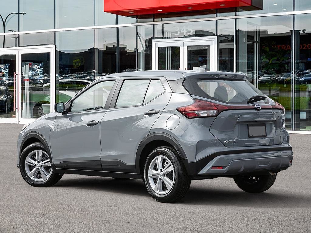 2025 Nissan Kicks Play S FWD
