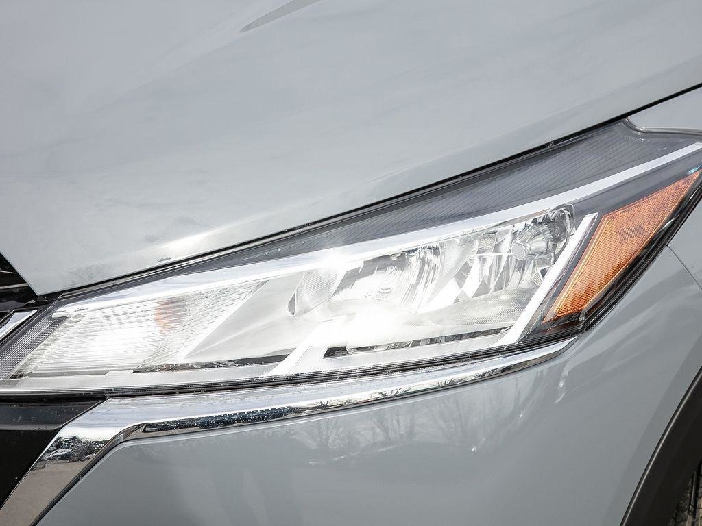 2025 Nissan Kicks Play S FWD