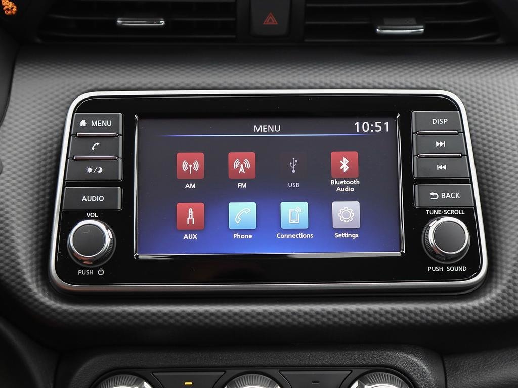 2025 Nissan Kicks Play S FWD