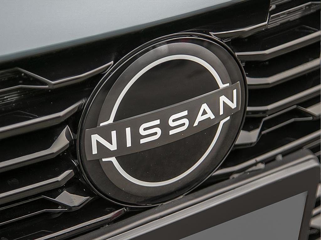 2025 Nissan Sentra SV MOONROOF