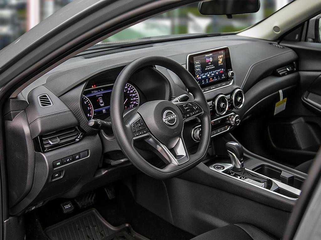 2025 Nissan Sentra SV CVT