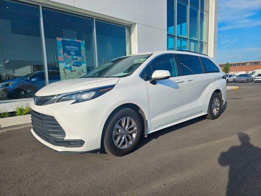 2024 Toyota Sienna LE/HYBRID/AWD/3EM RANGÉ/