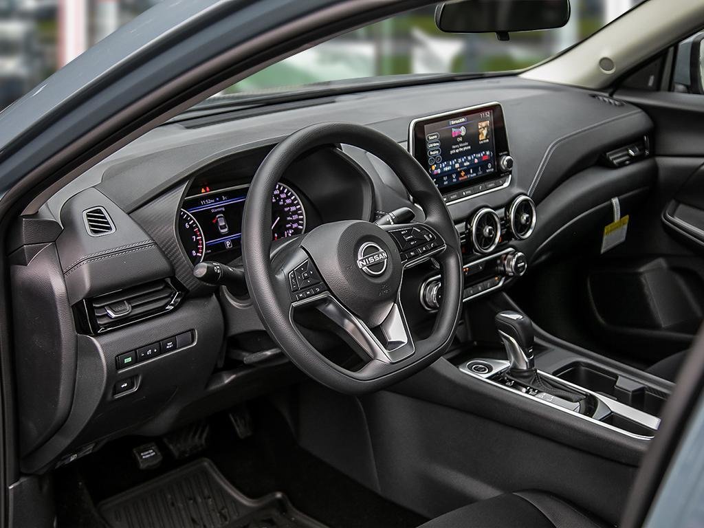 2025 Nissan Sentra SV MOONROOF