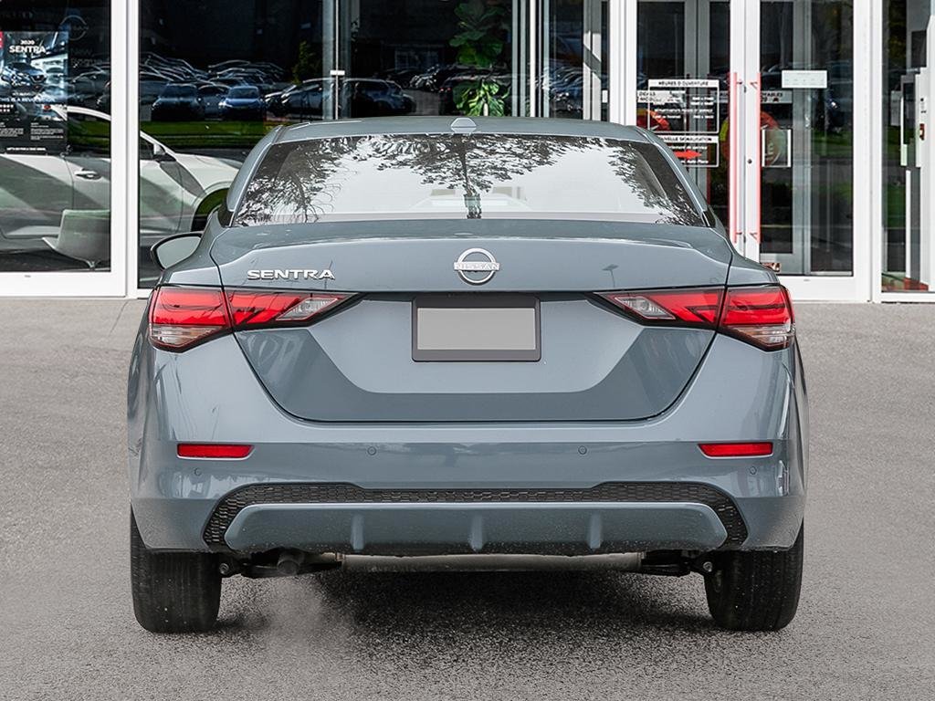 2025 Nissan Sentra SV MOONROOF