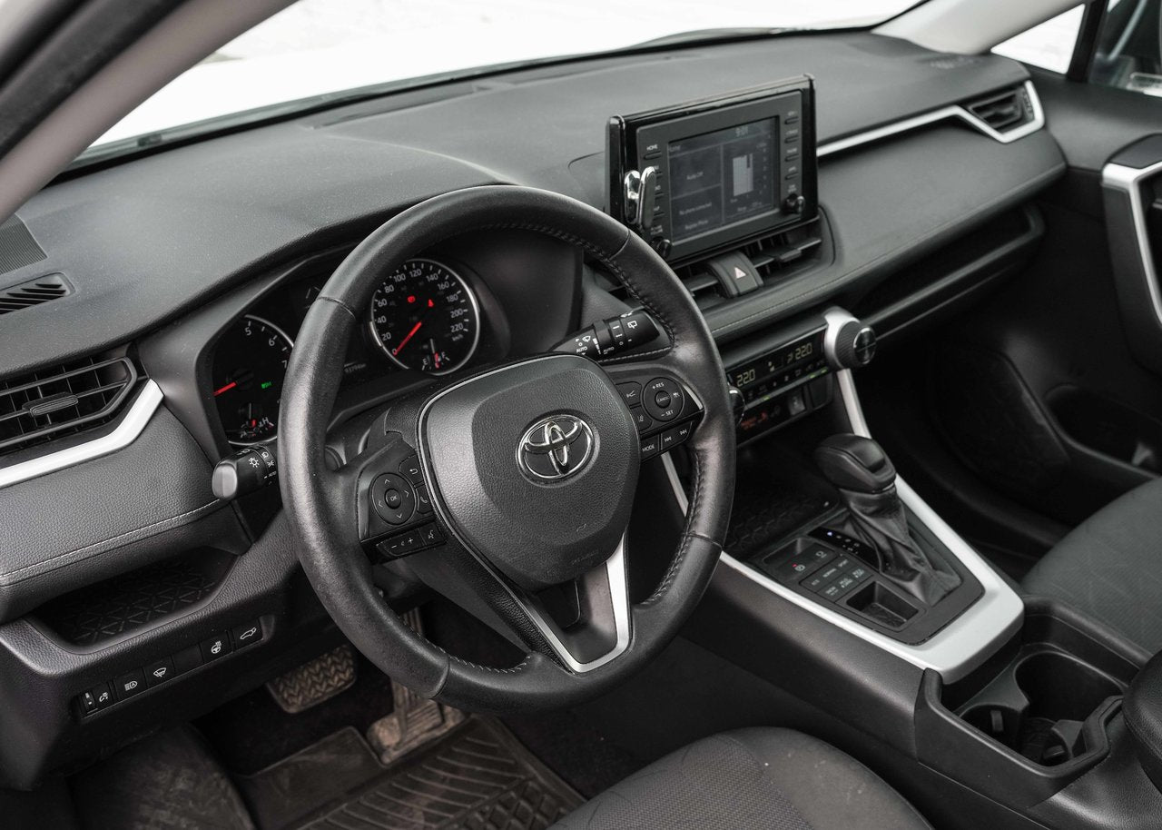 2020 Toyota RAV4 XLE AWD