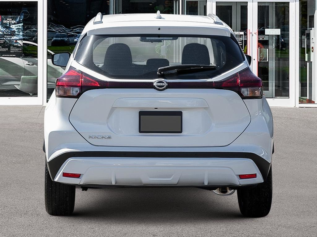 2025 Nissan Kicks Play SV