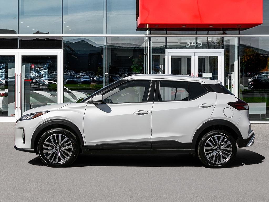 2025 Nissan Kicks Play SV