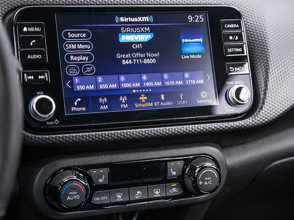 2025 Nissan Kicks Play SV