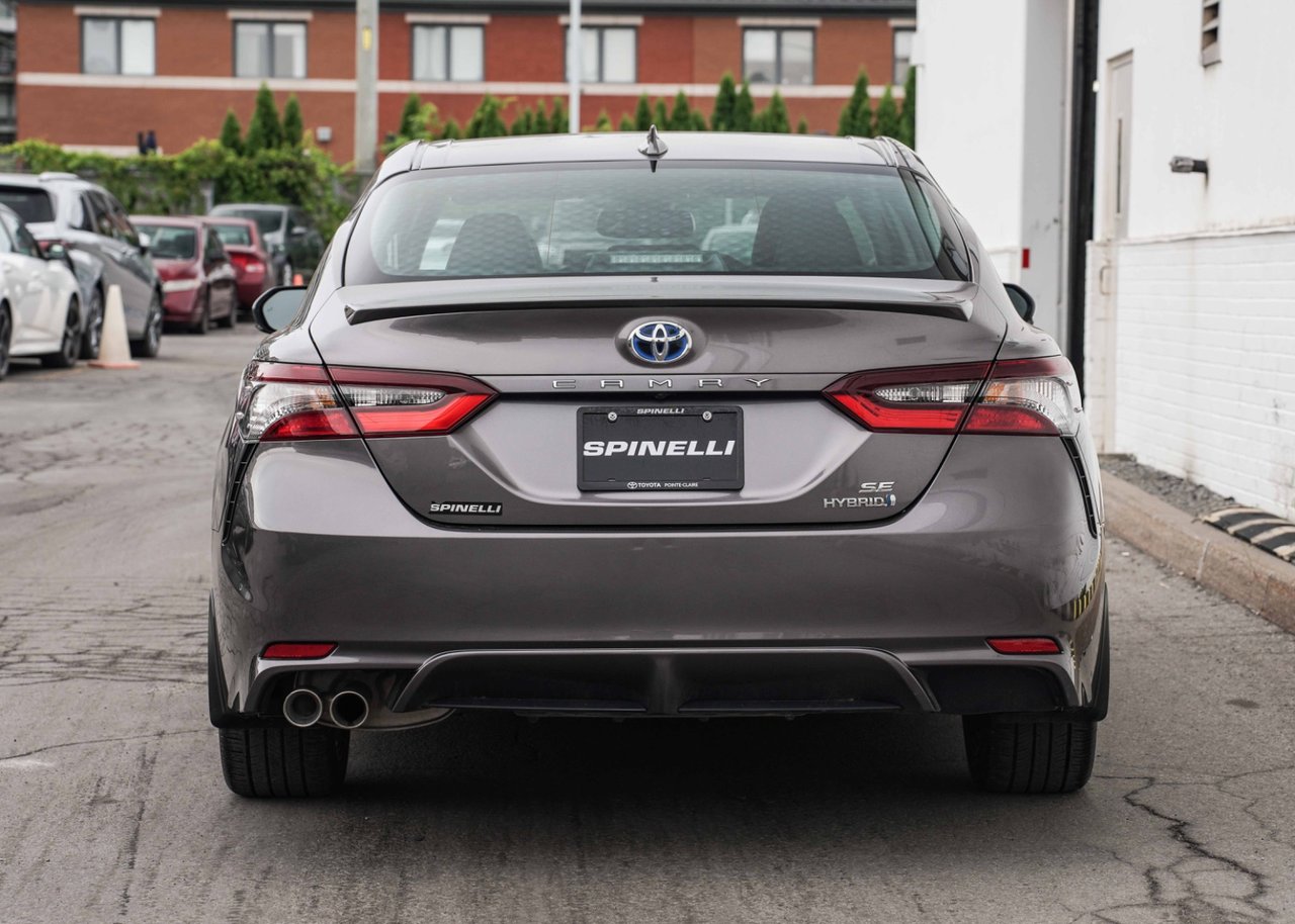 2022 Toyota Camry SE UP HYBRIDE