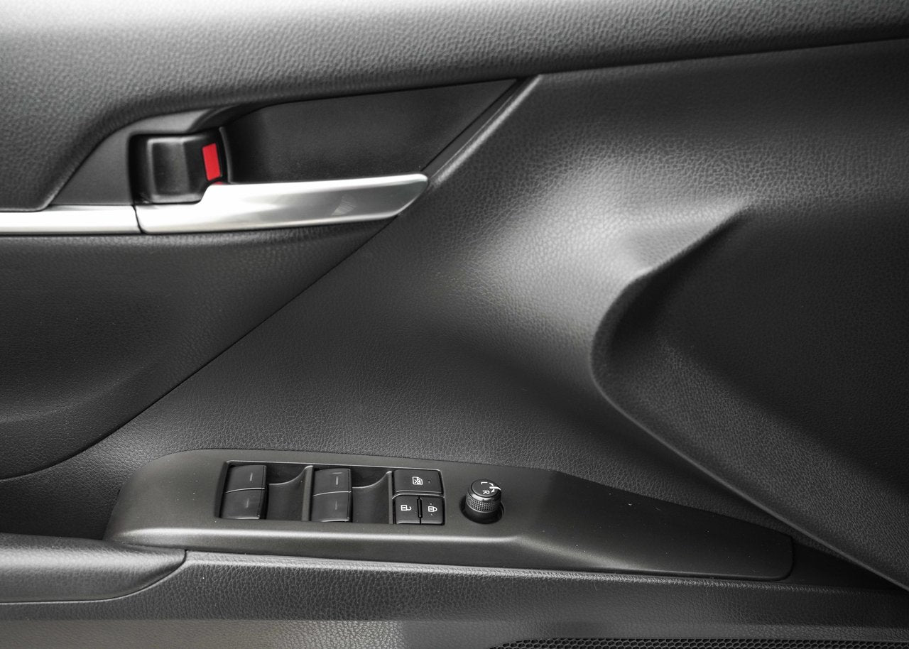 2022 Toyota Camry SE UP HYBRIDE