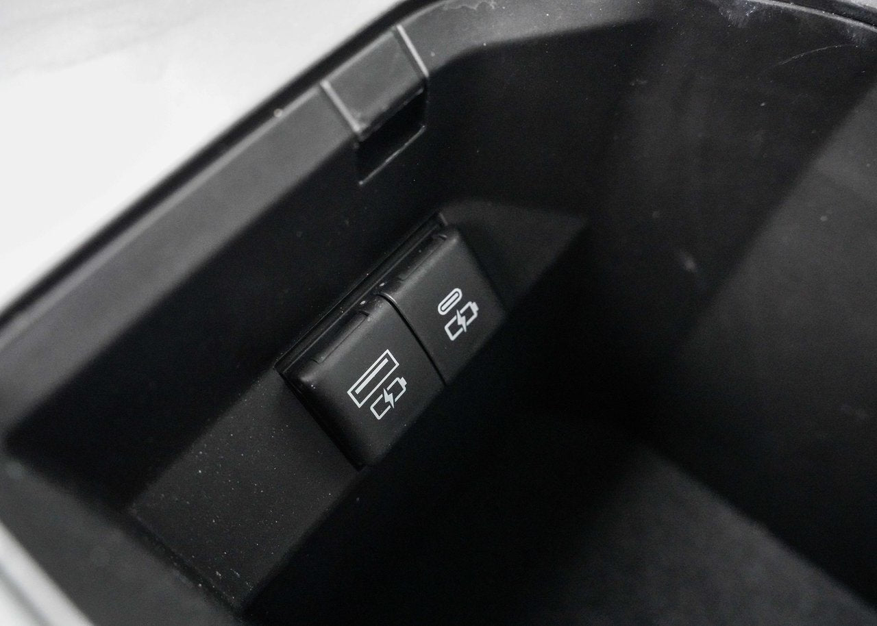 2022 Toyota Camry SE UP HYBRIDE