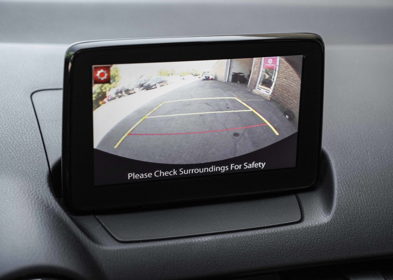 2020 Toyota Yaris Hatchback LE