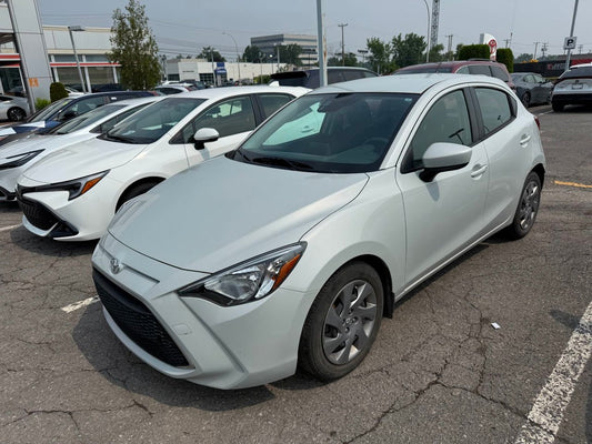 2020 Toyota Yaris Hatchback LE