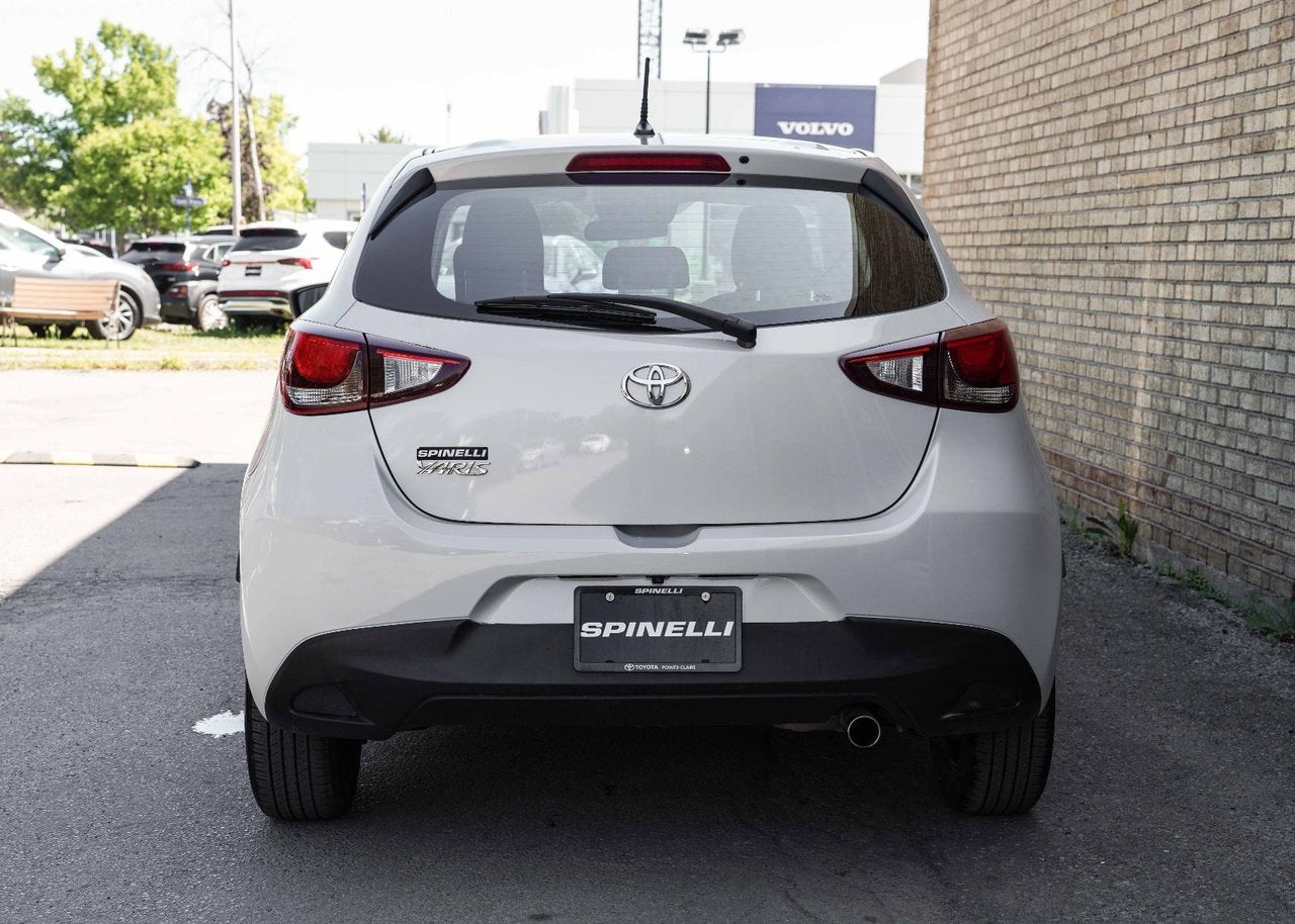 2020 Toyota Yaris Hatchback LE