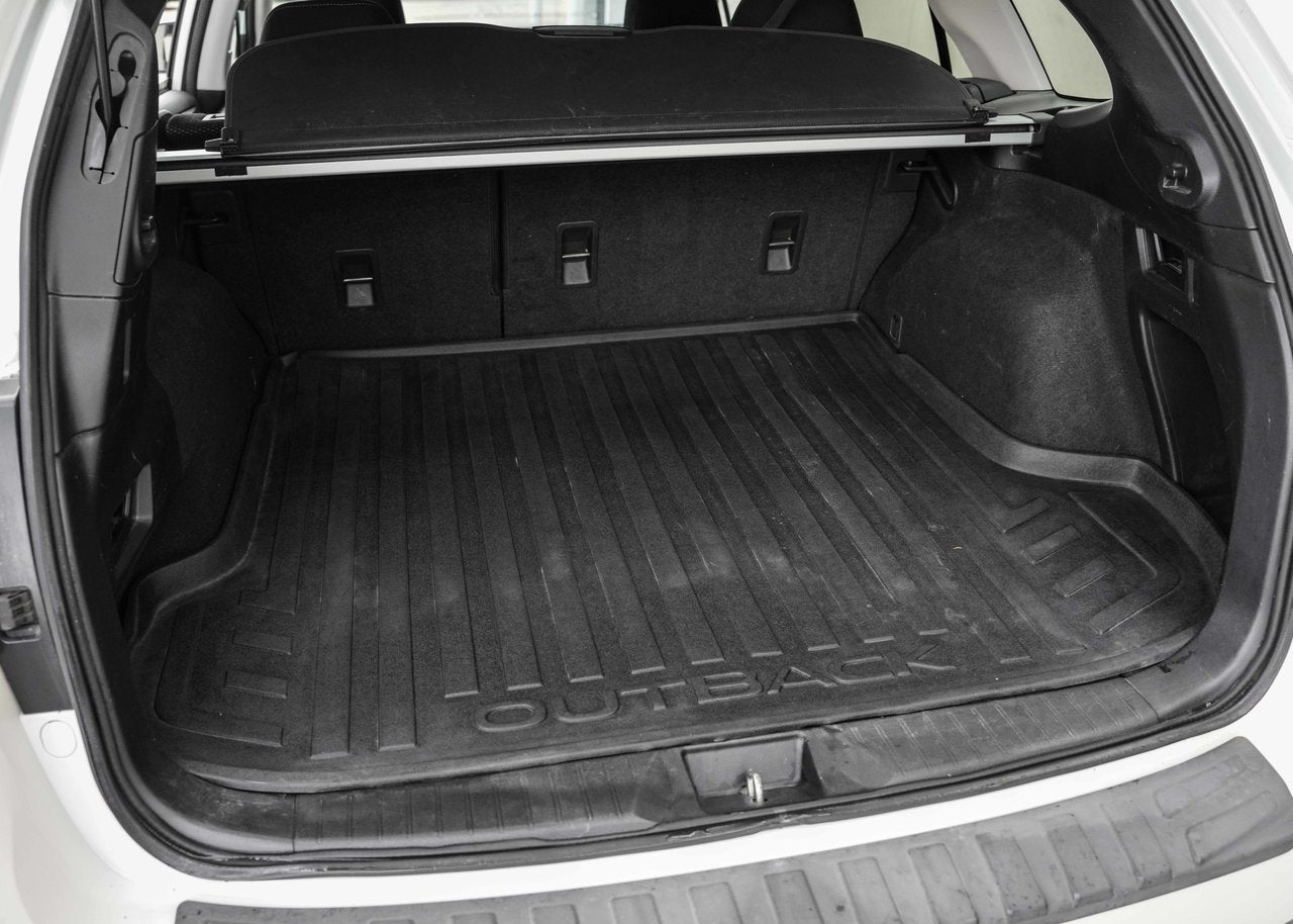 2016 Subaru Outback 3.6R w/Touring Pkg