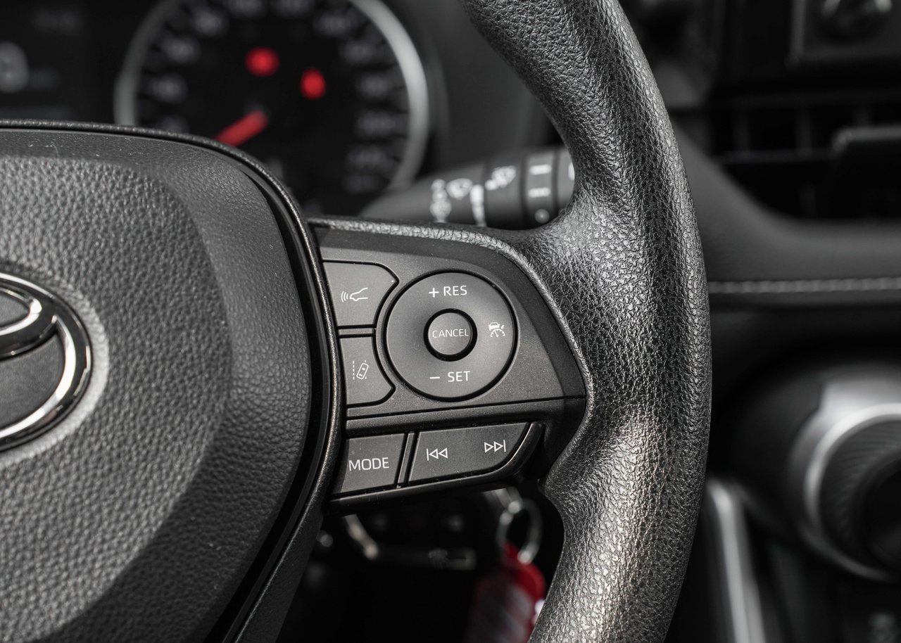 2022 Toyota RAV4 LE AWD