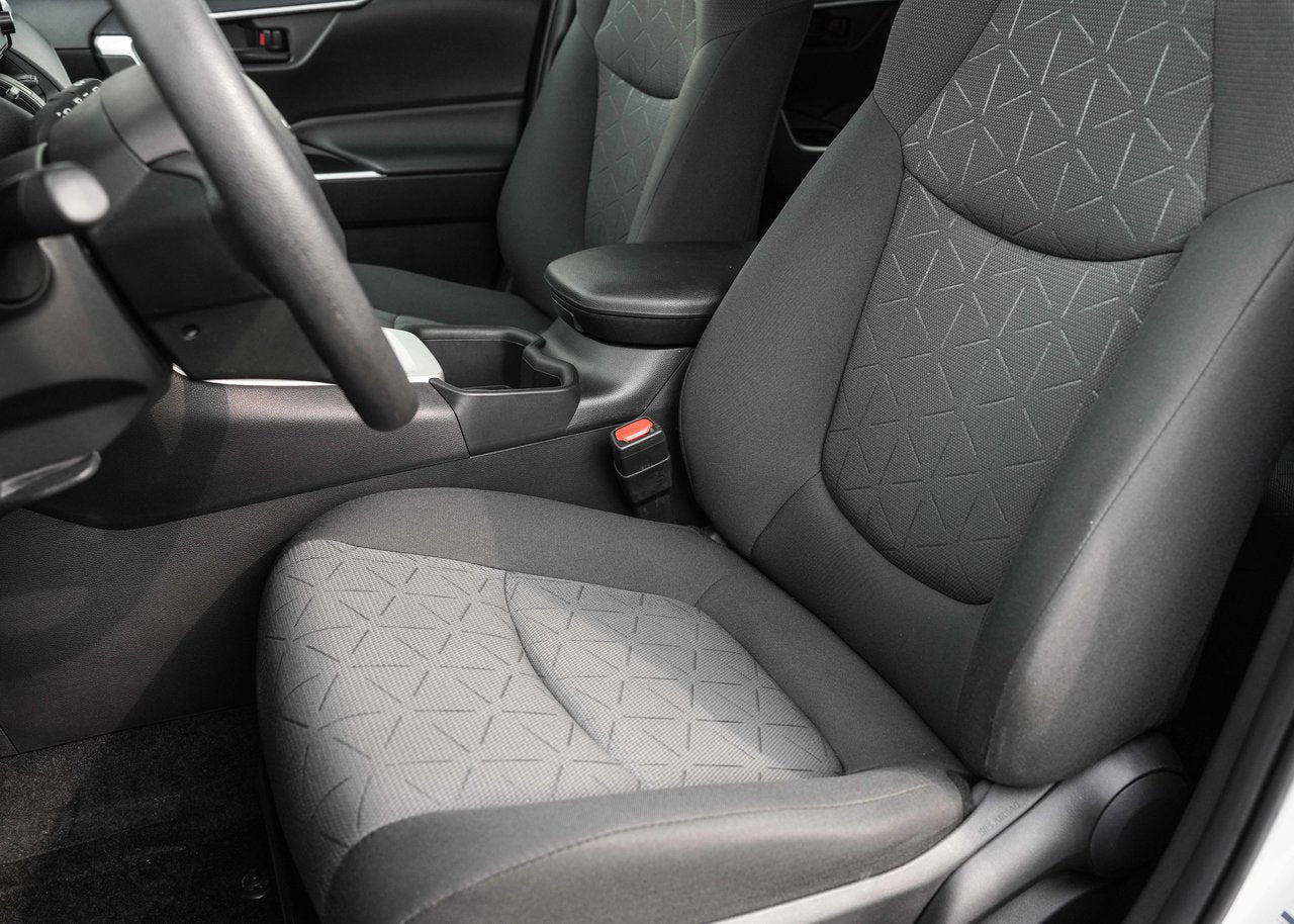 2022 Toyota RAV4 LE AWD