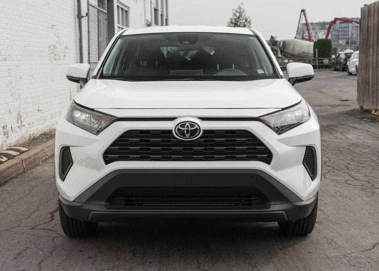 2022 Toyota RAV4 LE AWD
