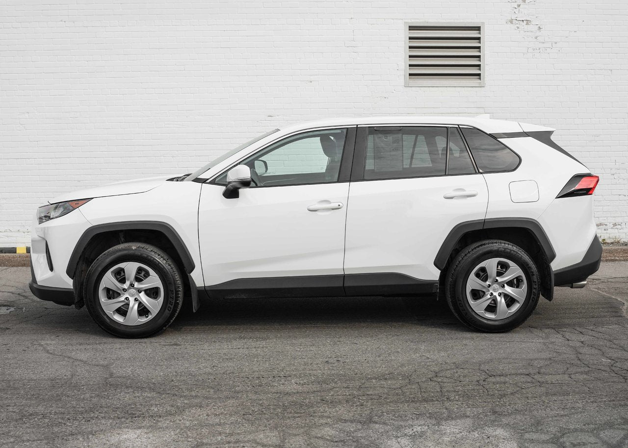 2022 Toyota RAV4 LE AWD