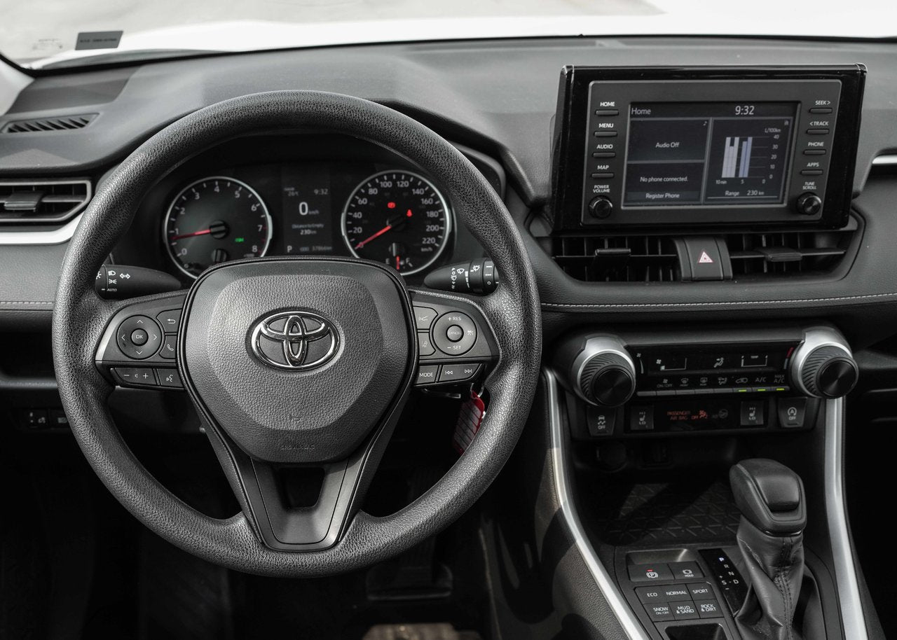 2022 Toyota RAV4 LE AWD